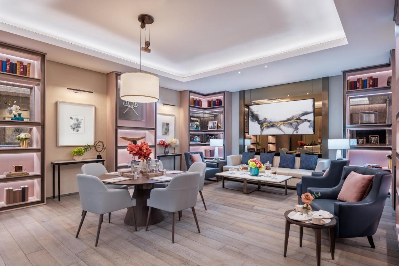 Address Beach Resort Dubai Esterno foto The Library at The Ivy Collection