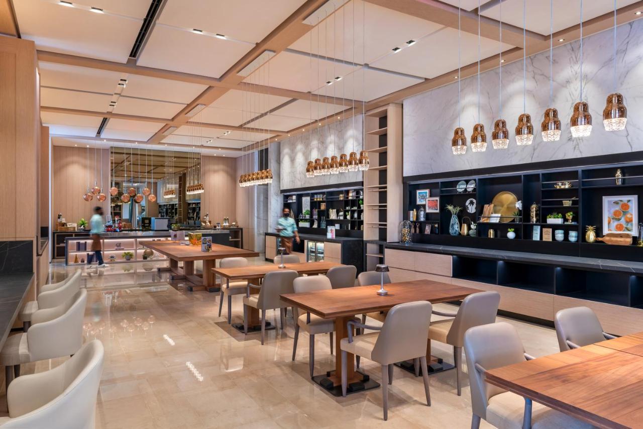 Address Beach Resort Dubai Esterno foto The lounge at the airport