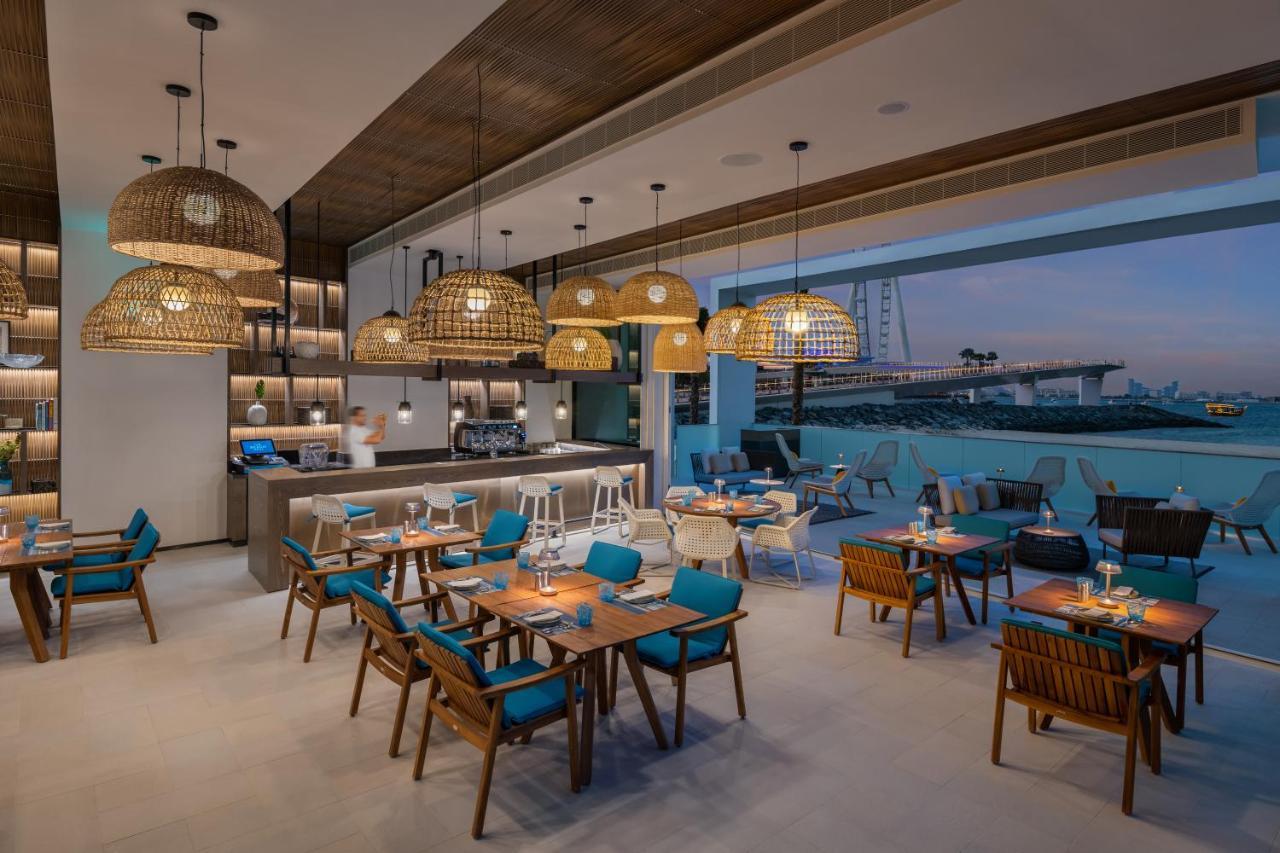 Address Beach Resort Dubai Esterno foto The Deck