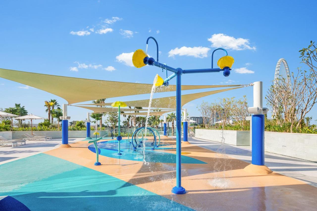 Address Beach Resort Dubai Esterno foto Splash pad at the park