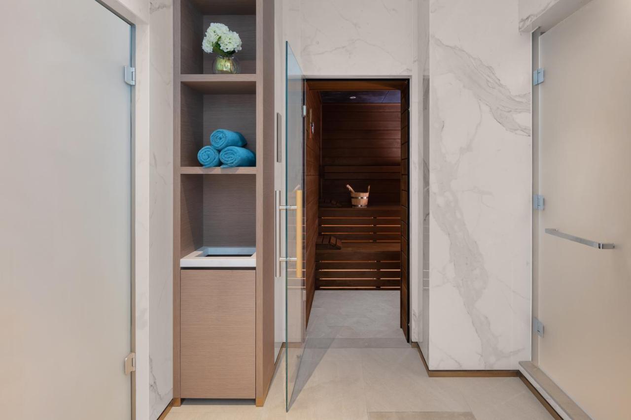 Address Beach Resort Dubai Esterno foto A modern sauna